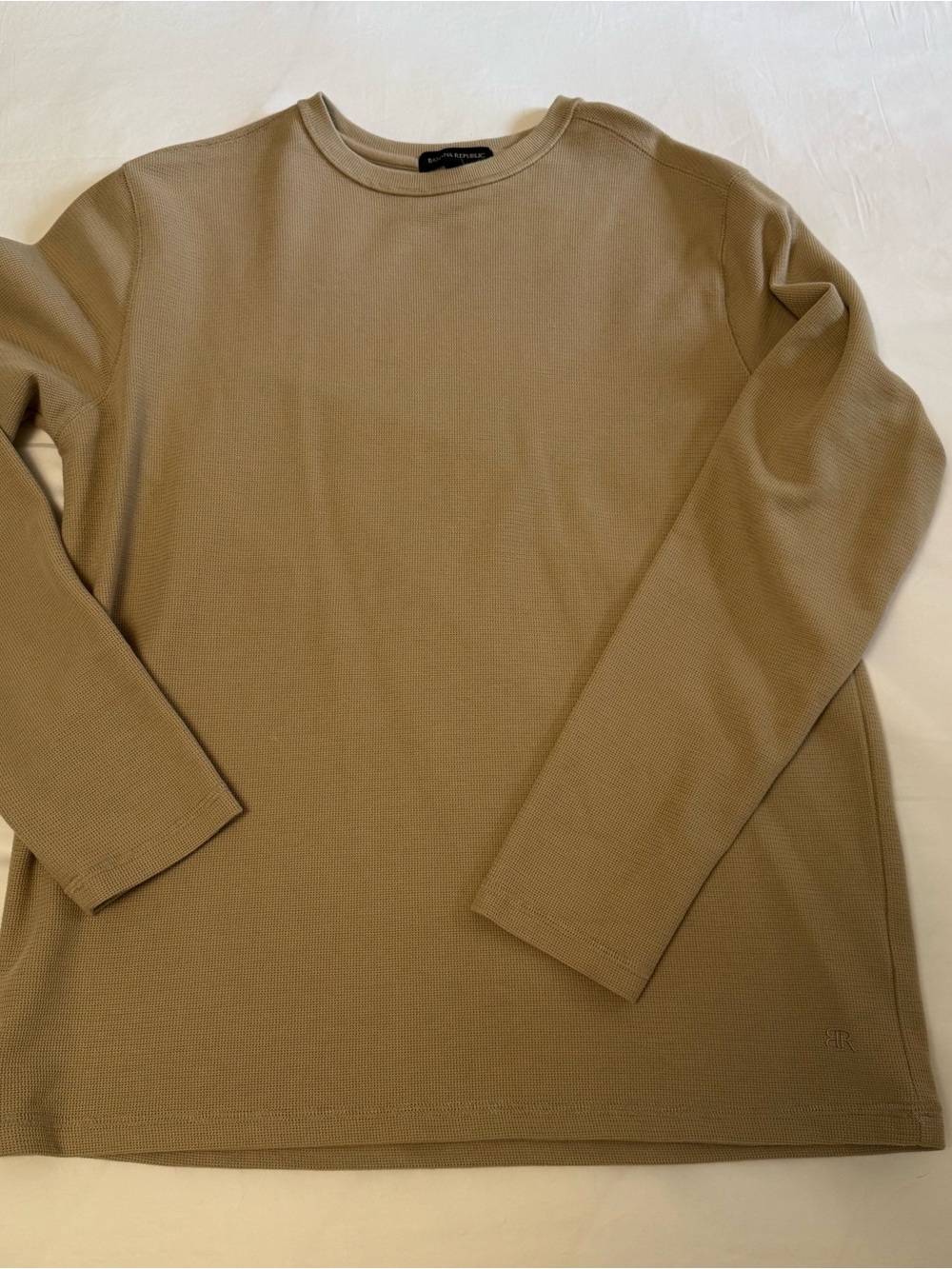 Banana Republic Men's Long-Sleeve Crewneck in Khaki